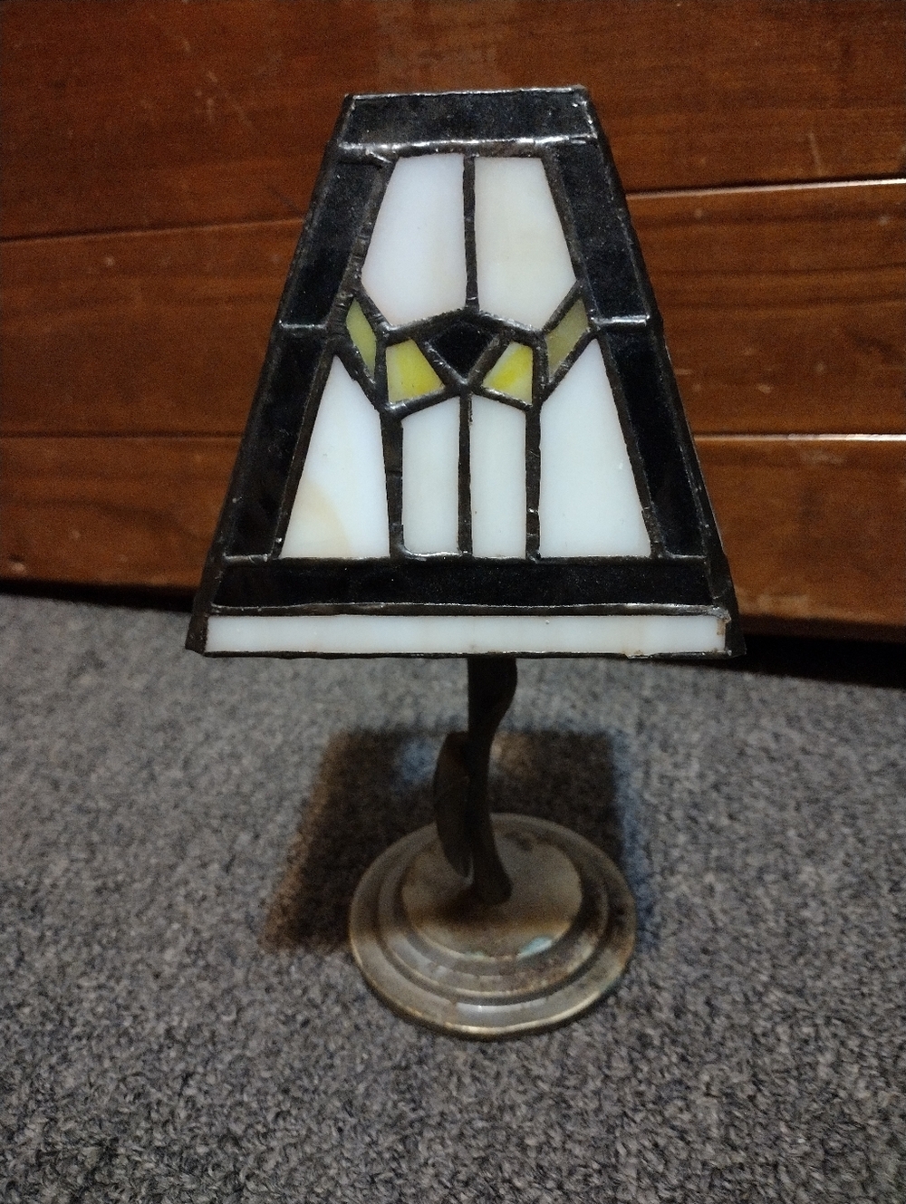 Stained Glass Table Lamp & Shade - White & Yellow Accent
